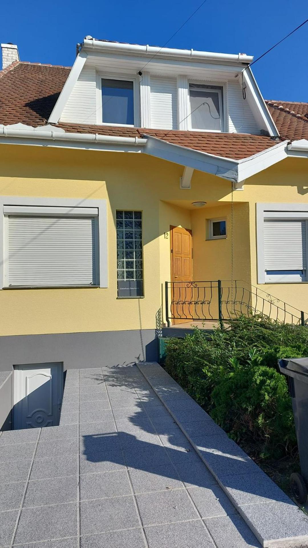 Gaestehaus Neumann Buk Bagian luar foto